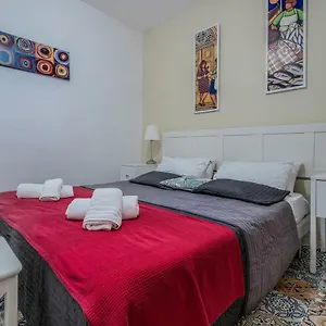 2* Maison d'hôtes Ajkla Mansion